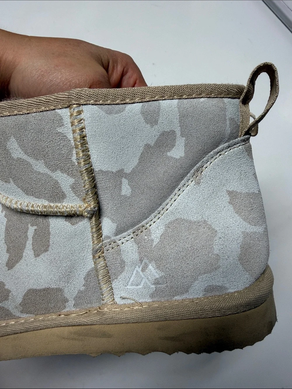 Alpine Design gray & Beige cow print Shearling Ankle boots sz 10